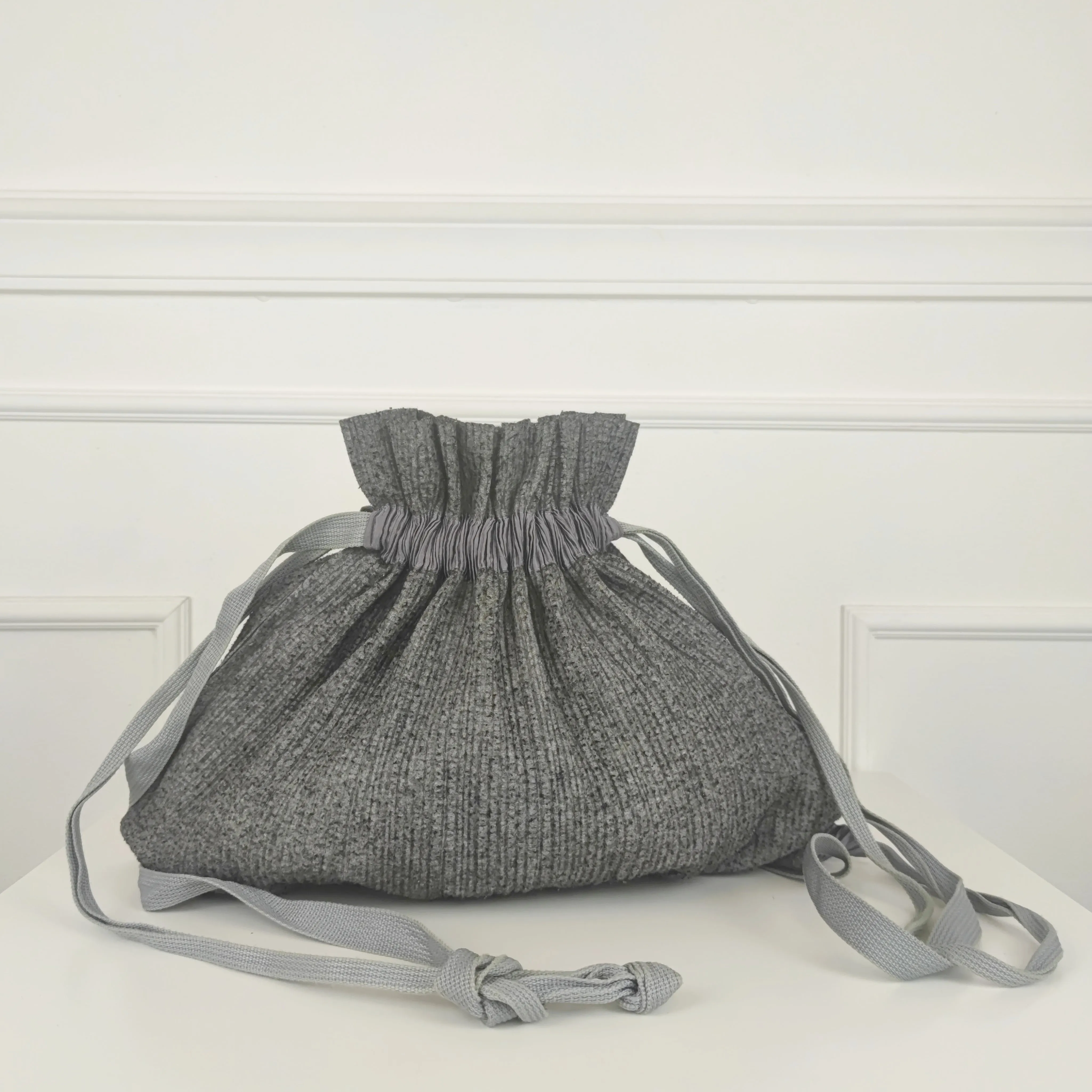 Borsa zainetto Pleats Please Issy Miyake grigio