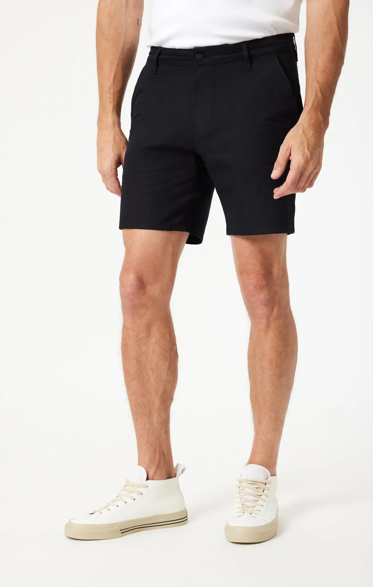 DARREN CHINO SHORTS IN BLACK TRUE MOVE